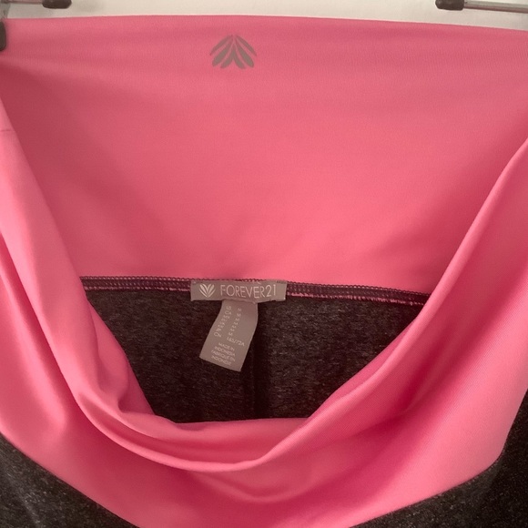 Exercise shorts pants - Picture 3 of 5